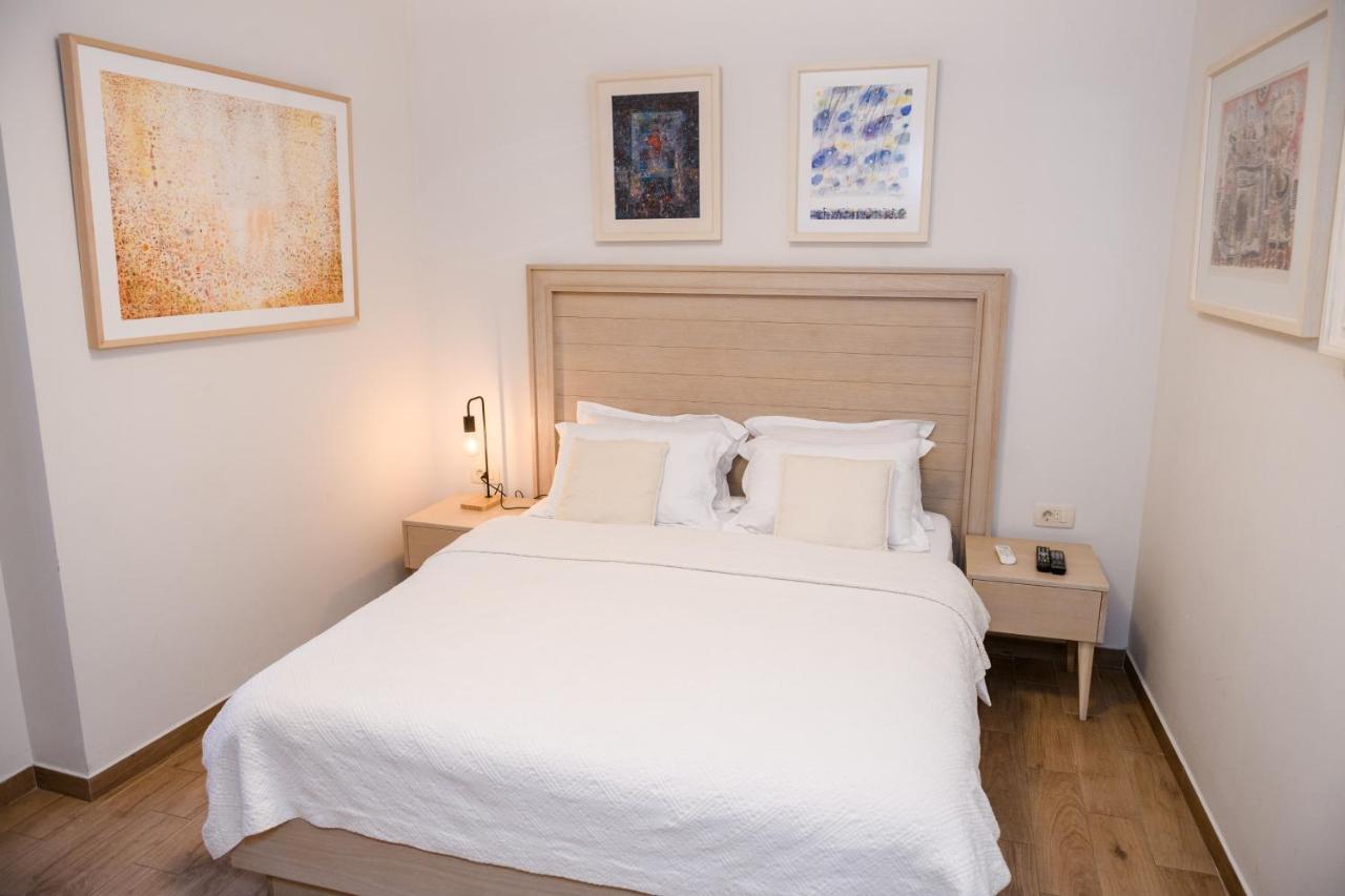 Apartmani Art Karampana Kotor Eksteriør bilde