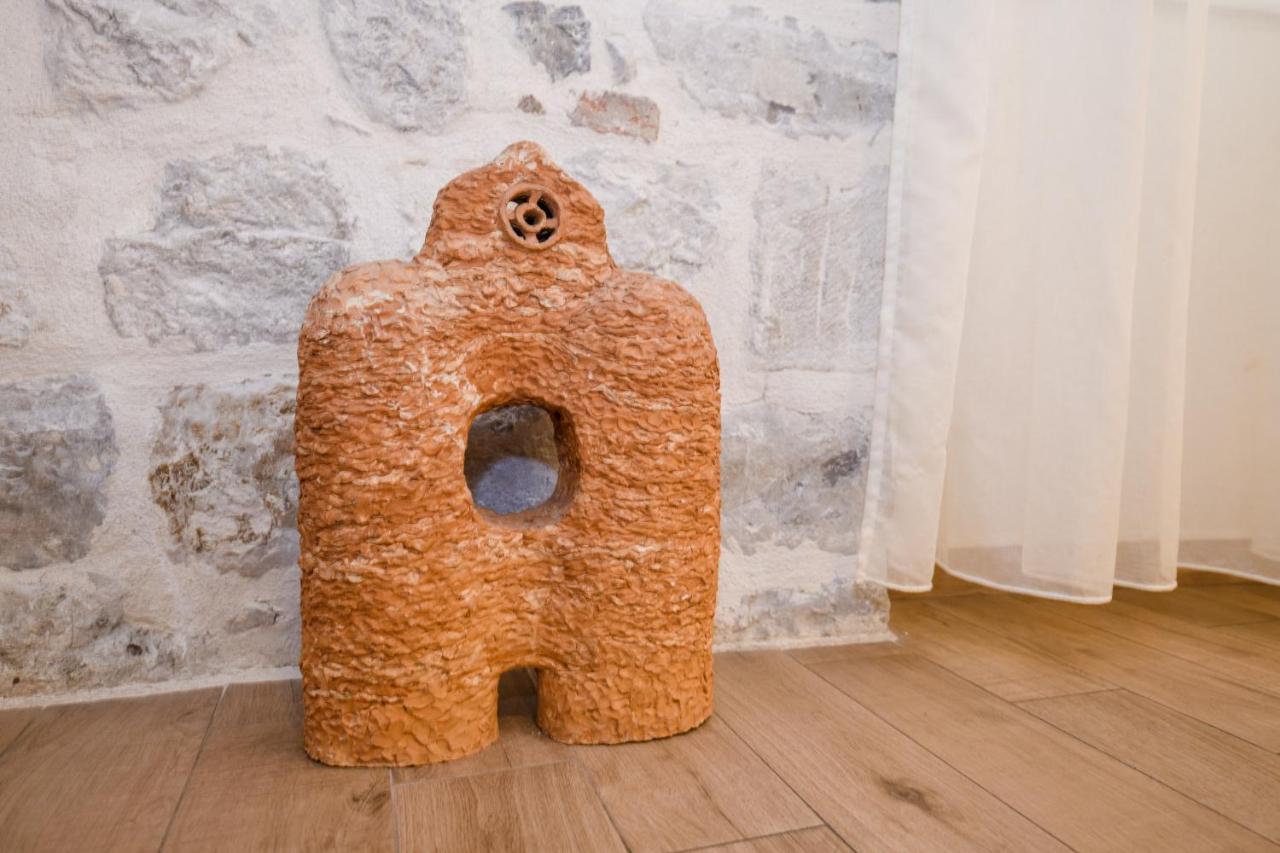 Apartmani Art Karampana Kotor Eksteriør bilde