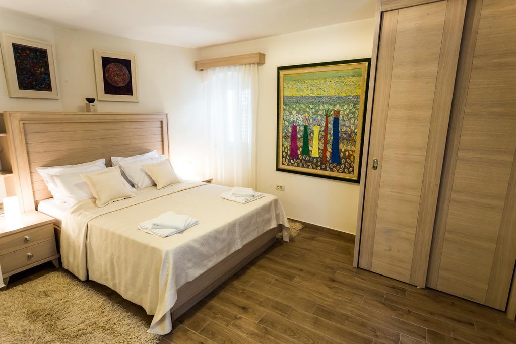 Apartmani Art Karampana Kotor Eksteriør bilde